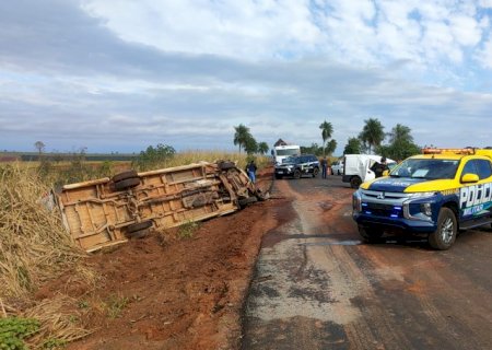 Mulher morre em colisão frontal e motorista é preso por embriaguez na MS-295