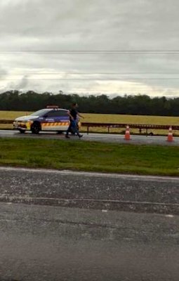 Morador de Dourados morre em acidente entre motocicleta e carreta na BR-163