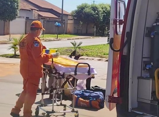 Motociclista fica ferido após queda no bairro Guiray, em Ivinhema