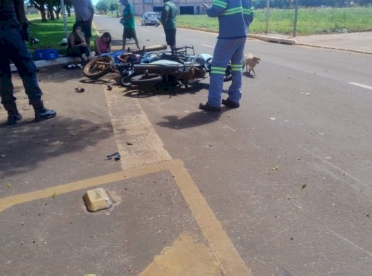 Angélica: acidente entre duas motos em frente à Delegacia de Polícia Civil deixa duas pessoas gravemente feridas