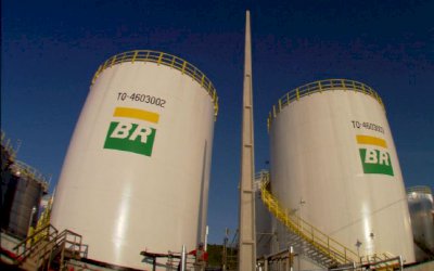 'Petrobras eleva em 4% preço da gasolina nas refinarias