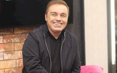 Assessoria de Gugu Liberato nega morte de apresentador