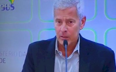 Quem vive na zona rural deve evitar grandes centros urbanos, diz secretário do Ministério da Saúde