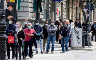 'Não temos dinheiro e precisamos de comer': Crise social no sul de Itália