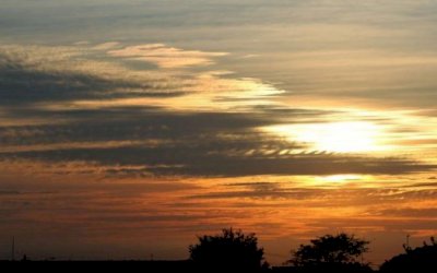 Meteorologia prevê máxima de 43°C para o domingo, chuva só a partir do dia 11.