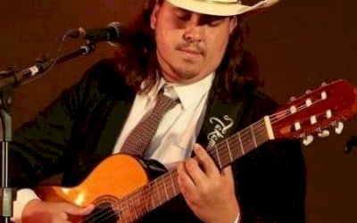 Cantor sertanejo fica sem leito de UTI e morre de Covid-19