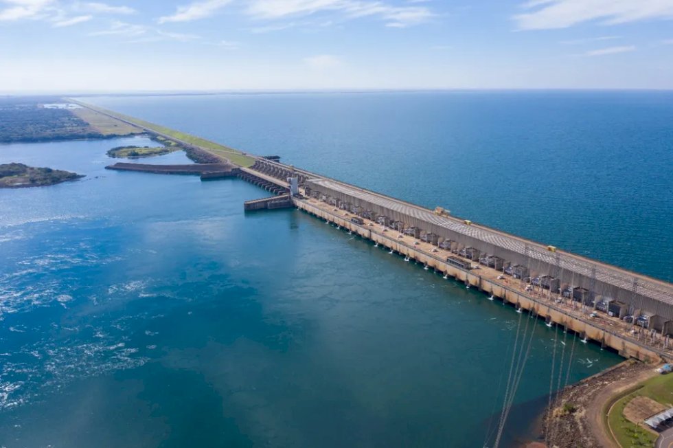 Com volume de chuvas acima da média, Cesp aumenta vazão de água na Usina Hidrelétrica de Porto Primavera