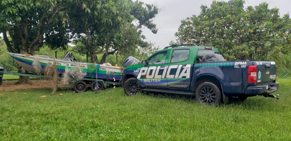 PMA apreende 8 redes de pesca e 104 anzóis de galho nos rios Brilhantão e Ivinhema na operação Carnaval e solta peixes presos aos petrechos.