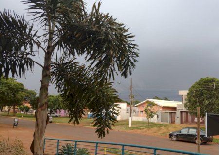 Semana começa com altas temperaturas e possibilidade de chuva no Estado.
