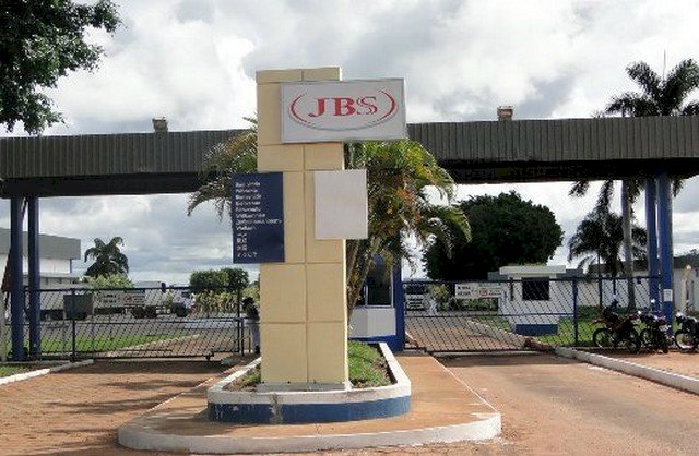 JBS abre vagas de emprego na unidade de Naviraí