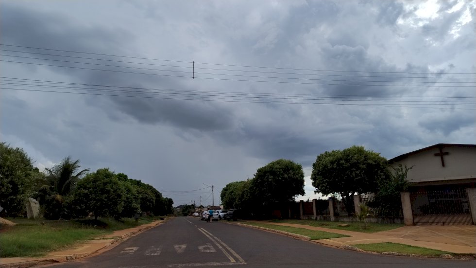 Frente fria chega nesta semana para fim do calorão