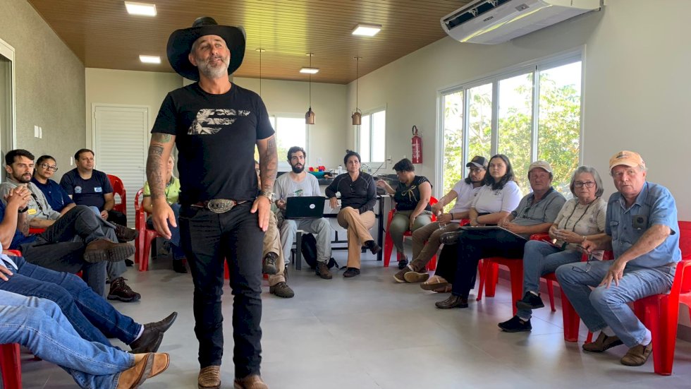 Prefeito de Ivinhema participou de reunião no Parque Estadual das Várzeas do Ivinhema