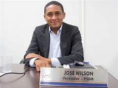 José Wilson pleiteia a realização de microrevestimento asfáltico no bairro Solar do Vale