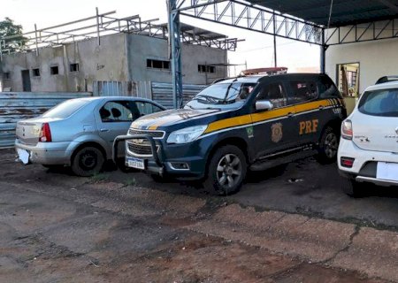 Ivinhema - PRF recupera veículo e prende batedor