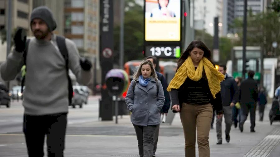 Duas frentes frias trarão primeiro pico de frio do ano; veja quando e onde