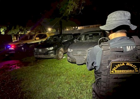 Angélica - PMR recupera duas caminhonetes furtadas após fuga na rodovia MS -145 em Ipezal