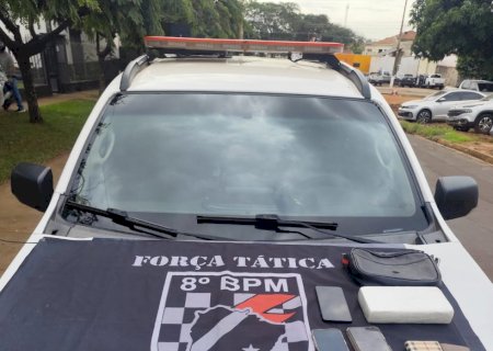 Ivinhema - Polícia Militar apreendeu aproximadamente um quilo de cocaína, no distrito de Amandina
