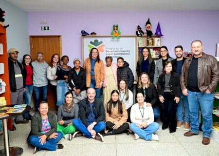 Biblioteca João Batista dos Santos é revitalizada e reinaugurada na Escola Municipal Professor Sideney Carlos Costa