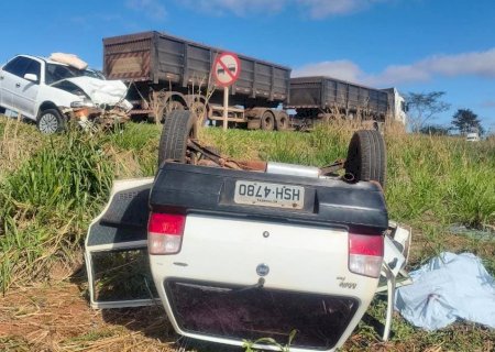 Ivinhema: Colisão frontal na BR-376, próximo à Vila Alice, deixa uma vítima fatal e várias pessoas feridas